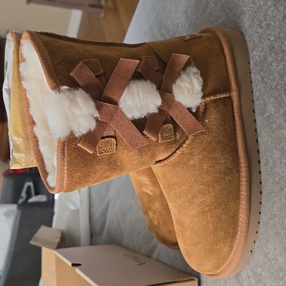 Koolaburra size 6 boot - Picture 1 of 9